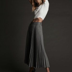 Zara pleated skirt